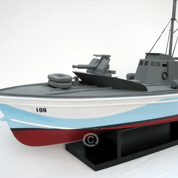 Mô Hình Thuyền Chiến Torpedo