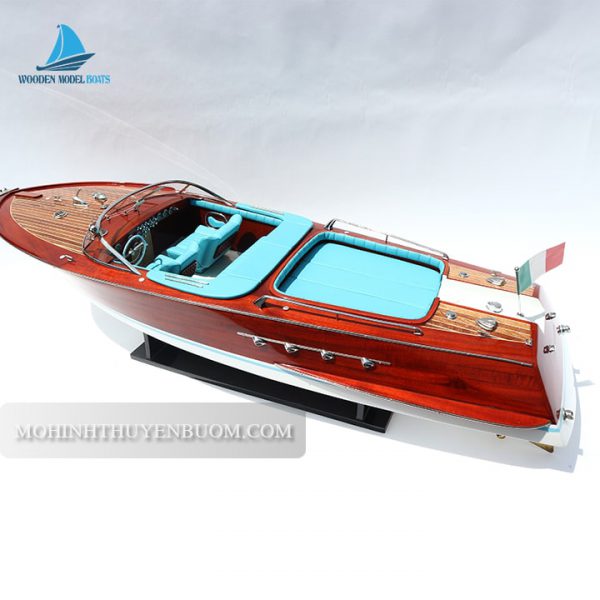 Thuyền Đua Super Riva Lamborghini