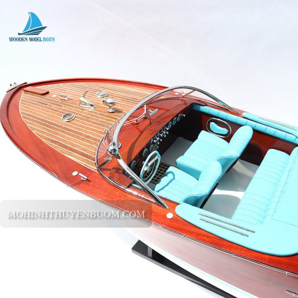 Thuyền Đua Super Riva Lamborghini