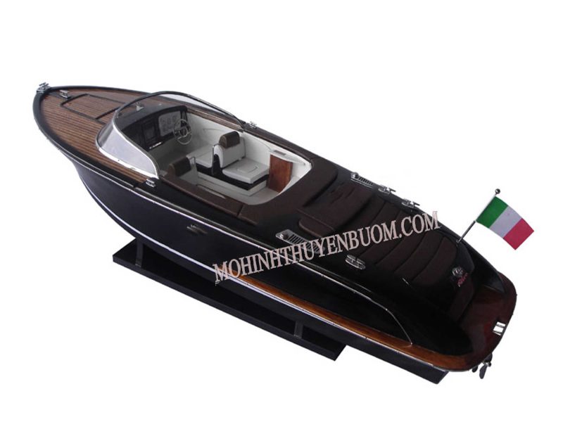 Thuyền Đua Riva Iseo 10 Thuyền Đua Riva Iseo