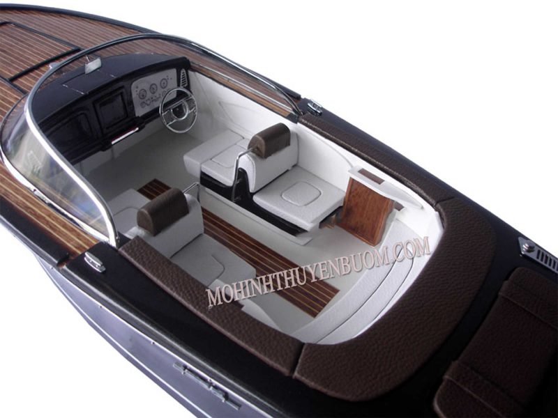 Thuyền Đua Riva Iseo 12 Thuyền Đua Riva Iseo