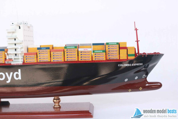 Mô Hình Thuyền Thương Mại Hapag Lloyd Colombo Express (12)