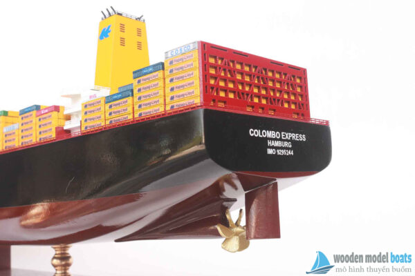 Mô Hình Thuyền Thương Mại Hapag Lloyd Colombo Express (9)