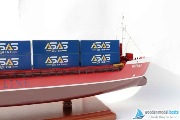 Ocean-5-container-ship-model-(1)