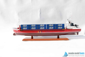 Ocean-5-container-ship-model-(10)