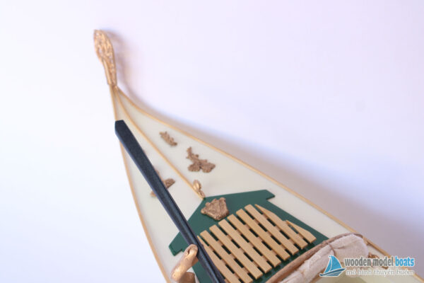 Mô Hình Thuyền Thống Gondola Sơn Kem