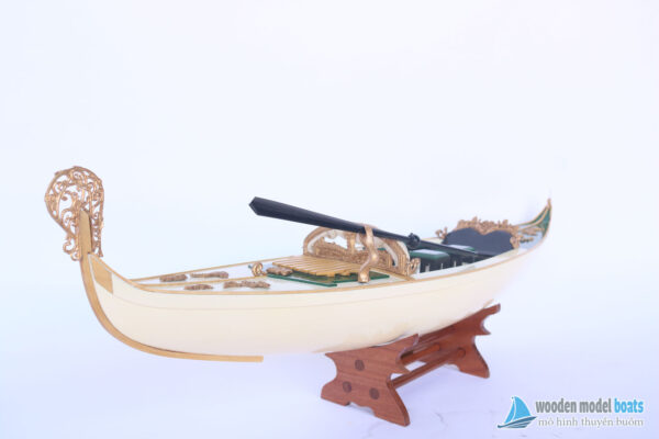 Mô Hình Thuyền Thống Gondola Sơn Kem