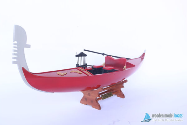 Mô Hình Thuyền Truyền Thống Gondola Sơn Đỏ