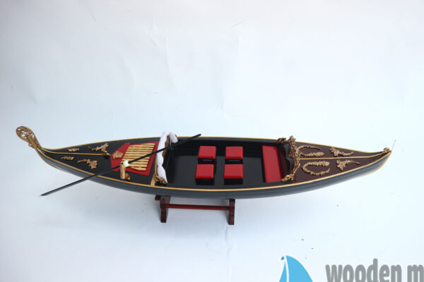 Mô Hình Thuyền Venetian Gondola Sơn Đen (16)