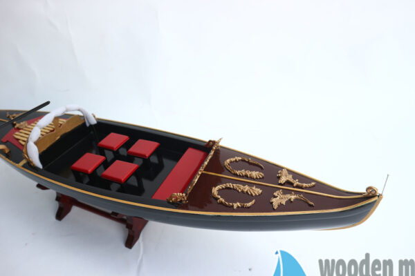 Mô Hình Thuyền Venetian Gondola Sơn Đen (18)